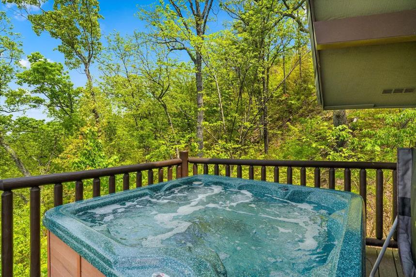 Peekin' Over Pigeon Forge